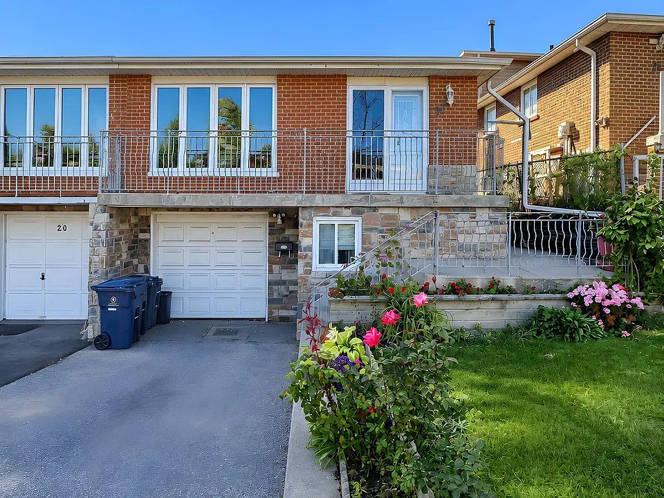 22 Rita Dr