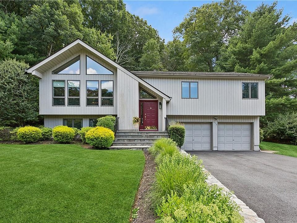 1st image of 212 Briarwood Drive