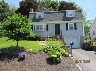 42 Rockingham Ave, Lowell, MA 01851