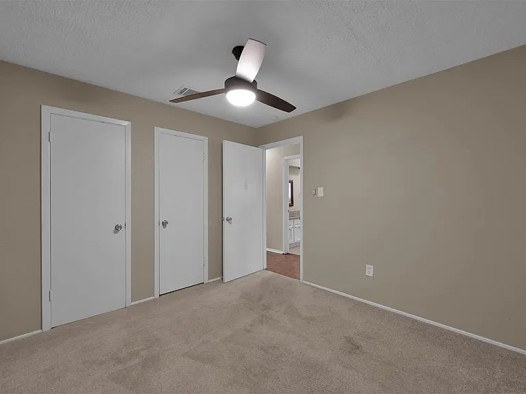 16858 Gleneagle Dr N — Photo 19