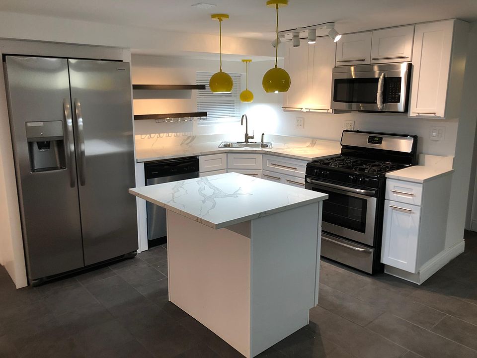 1st image of 1547 W Highland Ave #G
