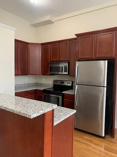 2 bed, 1500 sqft, $1,500 — Photo 4