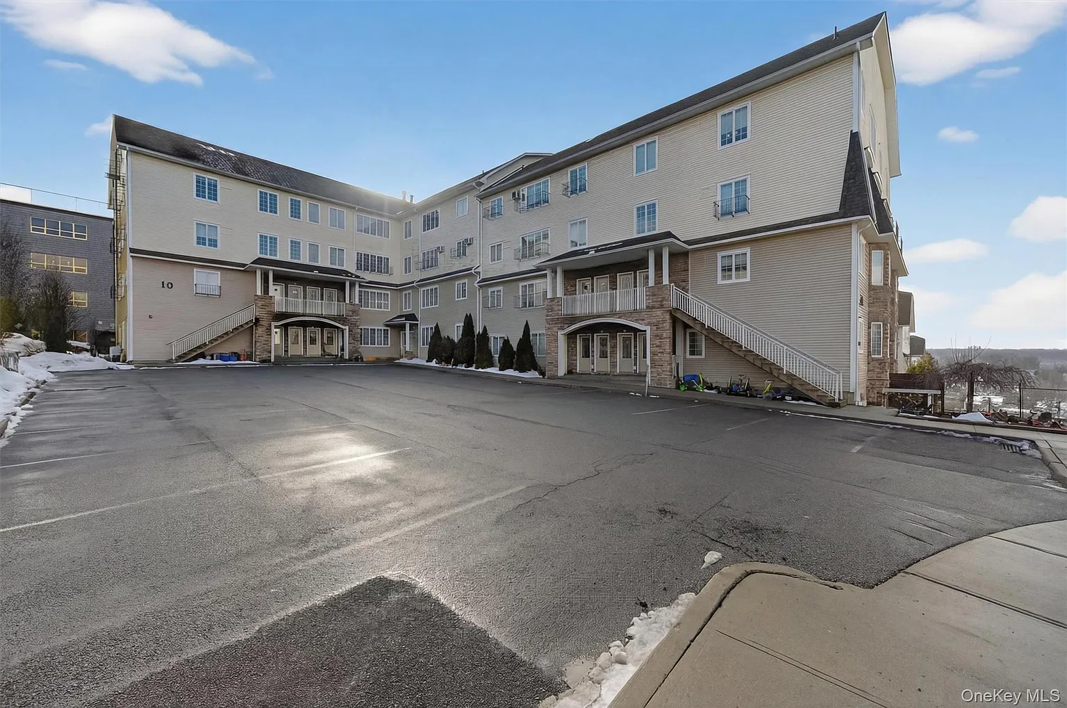 10 Lemberg Court #401 photo 1