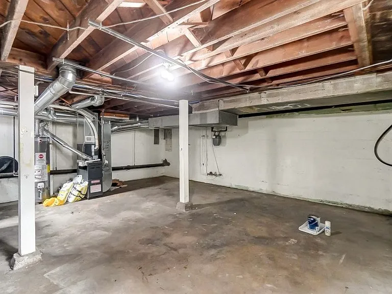 128 Cross St — Photo 12
