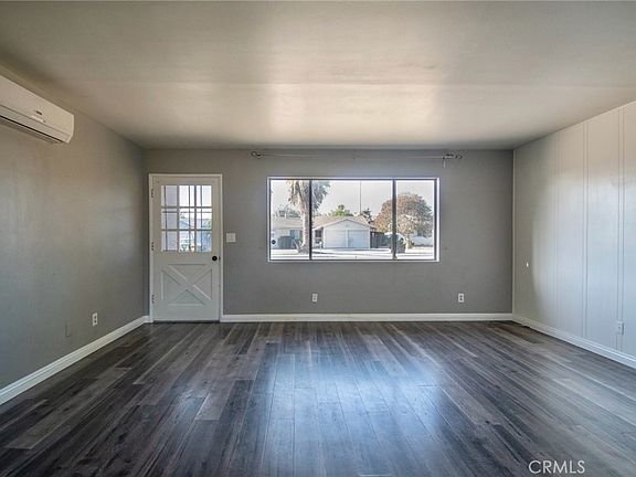 3rd image of 1101 Val Verde Dr