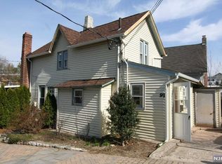 91 Roland St, Park Ridge, NJ 07656