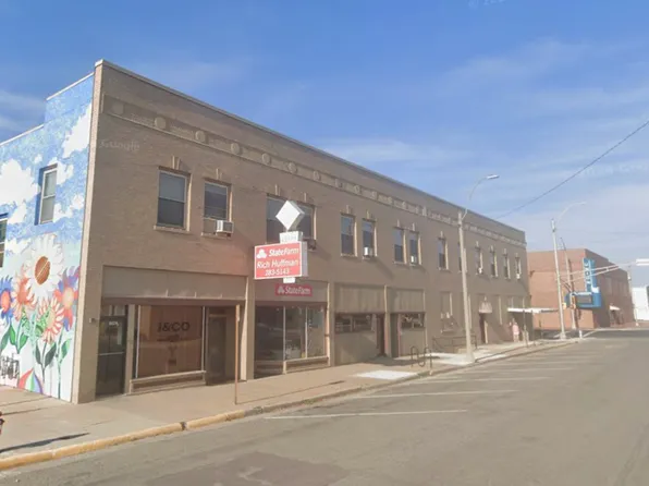 107 E 6th St, Newton, KS 67114