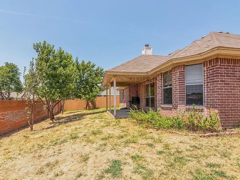 7704 Chandler Ct — Photo 32