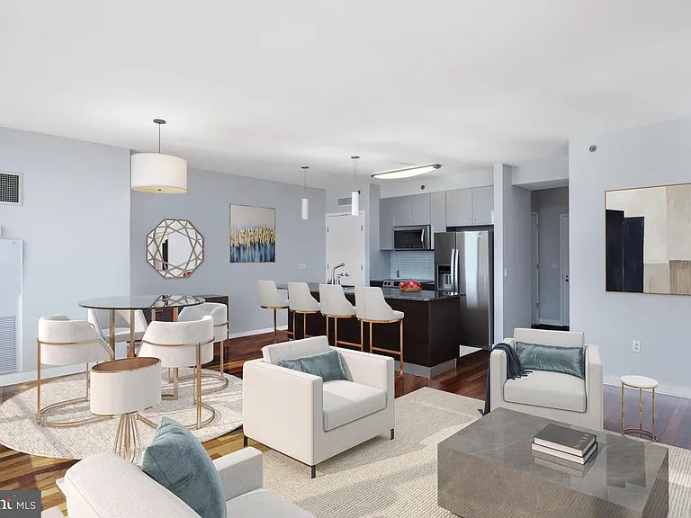 2101 Market St #-704 — Photo 4