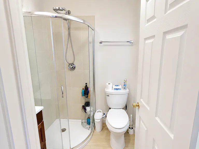 18A Bond St #1 — Photo 6