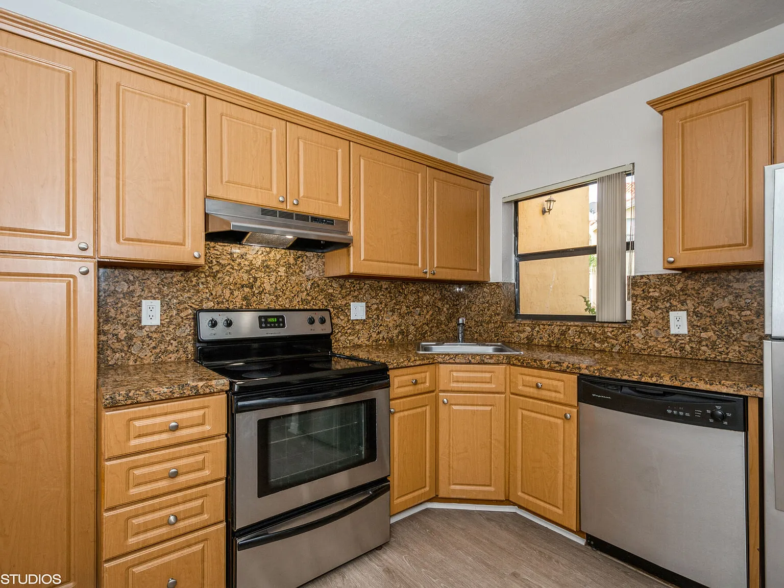 Forest Pointe — Photo 4
