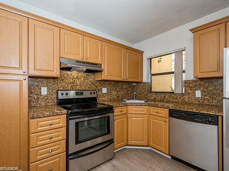 Forest Pointe — Photo 4