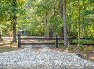 121 County Road 2201, Hooks, TX 75561