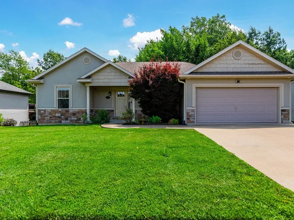 2600 Quartz Ln, Columbia, MO 65202