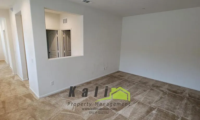 1333 Pershing Rd — Photo 16