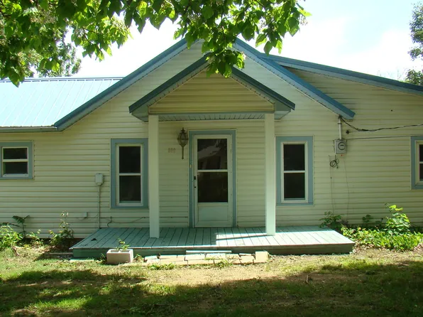 800 State Route Dd, Willow Springs, MO 65793