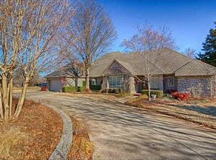 2009 E Mistletoe Ln, Edmond, OK 73034