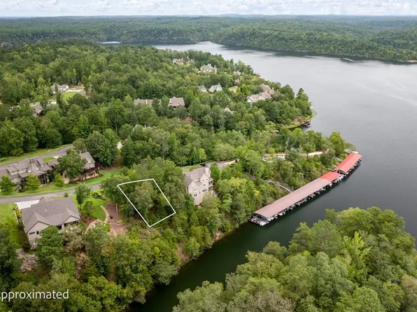 10264 Legacy Ln, Northport, AL 35475