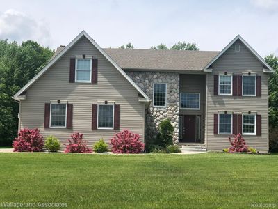 300 Pine Ridge Rd, Saint Clair, MI, 48079