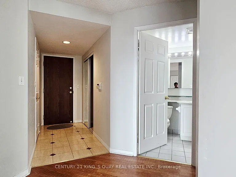 28 Pemberton Ave #500 — Photo 15