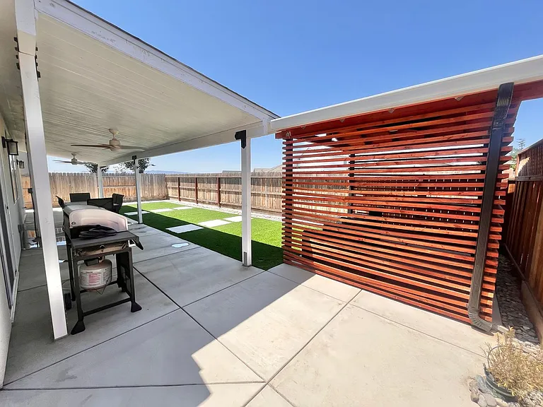1855 Felsite St — Photo 23