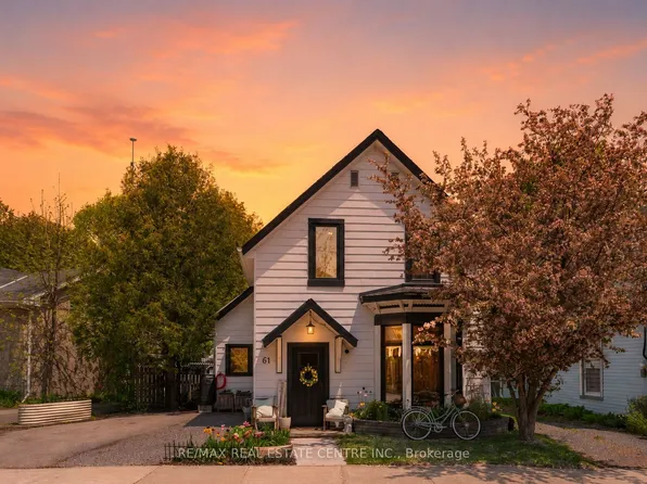 61 Mill St, Orangeville, ON L9W 2M6
