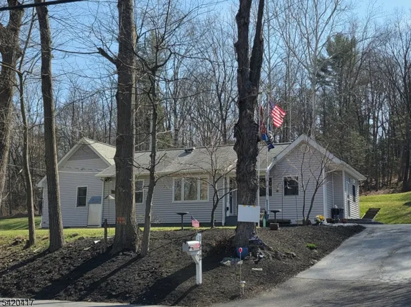 122 Washington Ave, High Bridge Boro, NJ 08829