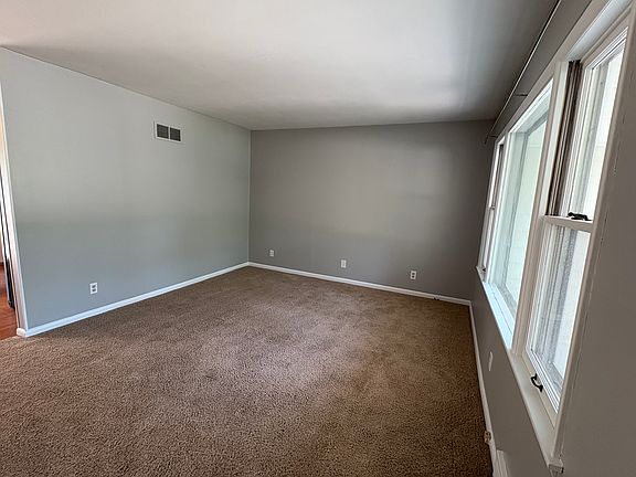 2nd image of 804 W 22nd Ave