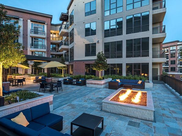 3800 Main St APT 417