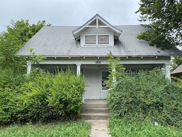 2nd image of 541 N New York Ave