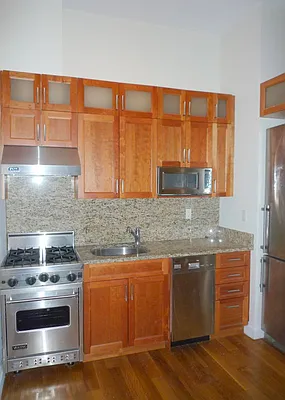 Rented by New York Residence | media 21