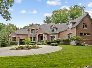 2S291 Nelson Lake Rd, Batavia, IL 60510