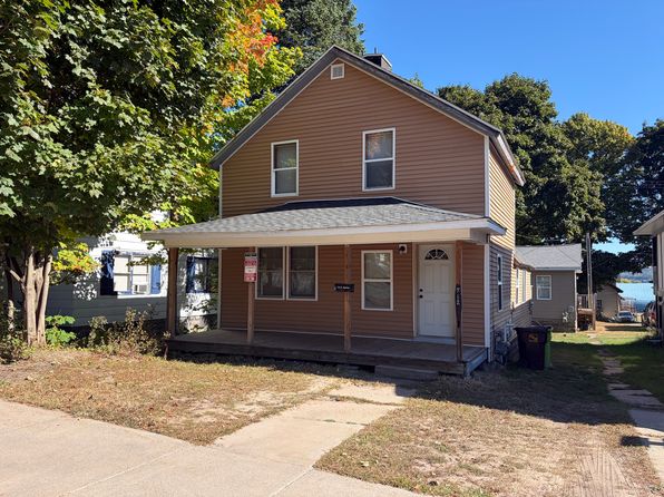 712 W Superior St