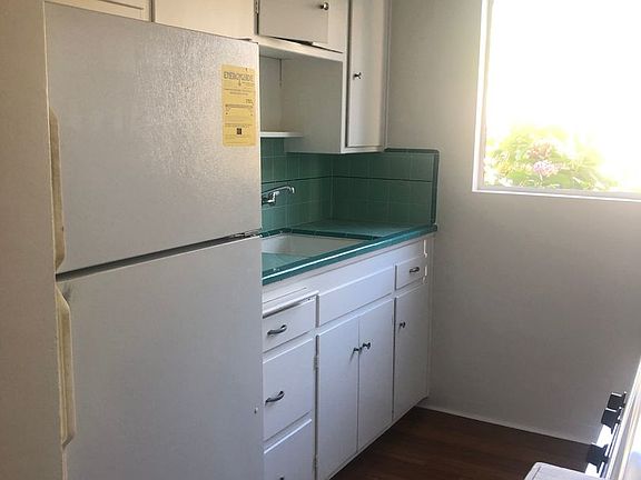 5th image of 3048 Luna Dr #3040