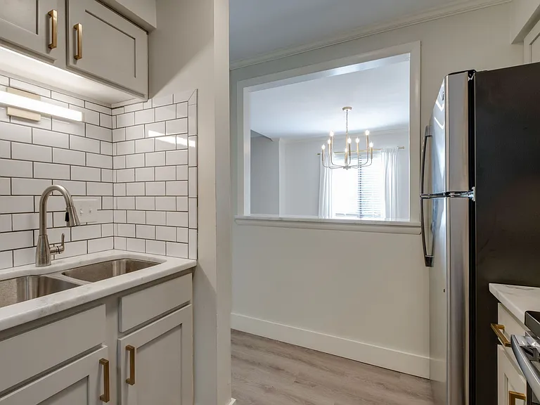 Summit Ridge Dr — Photo 11