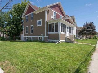 402 Merritt Ave, Oshkosh, WI 54901