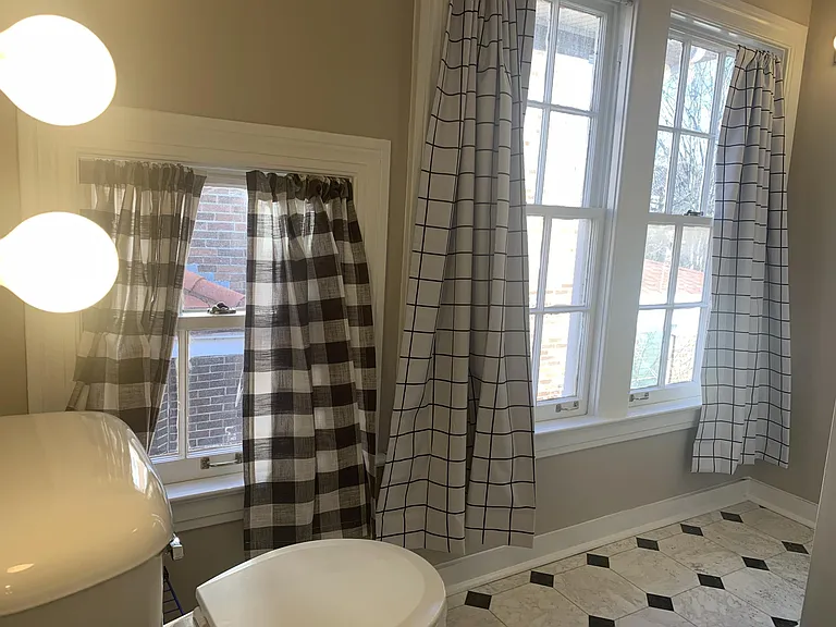Second floor full bathroom