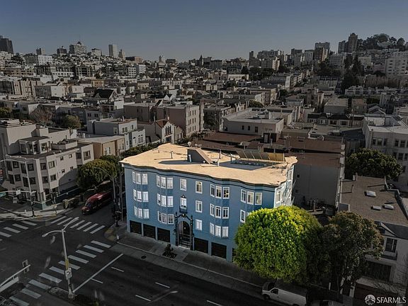 2nd image of 1601 Lombard St