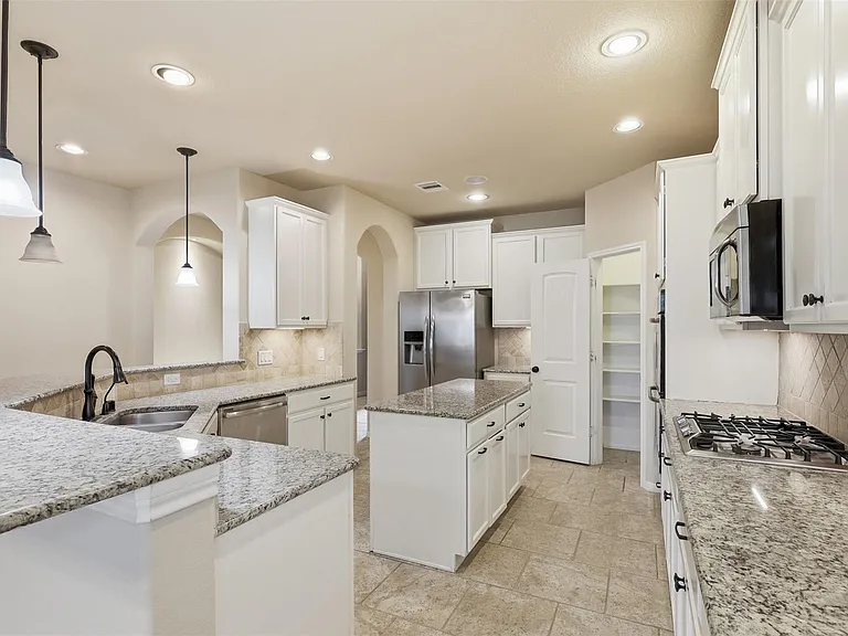 22943 Dale River Rd — Photo 9