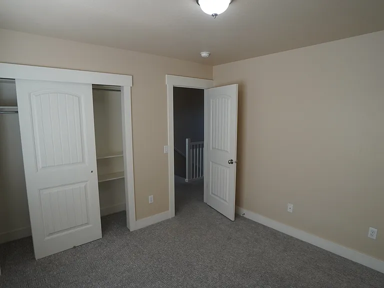 870 W Steeple Chase Dr — Photo 20