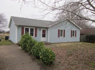506 Foxfield Rd, Hopkinsville, KY 42240