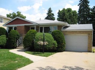 807 Cromwell Ave, Westchester, IL 60154