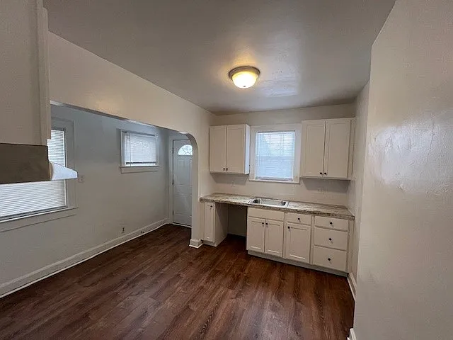 1227 S Champion Ave — Photo 8