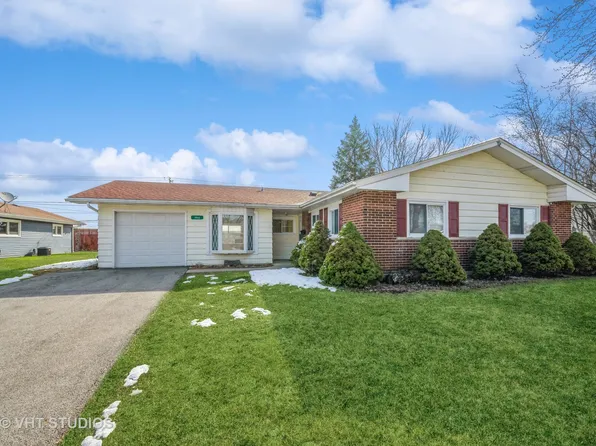 1845 Pierce Rd, Hoffman Estates, IL 60169