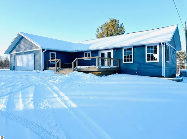 20341 175th Ave, Big Rapids, MI 49307