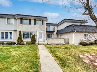 28342 Universal Dr, Warren, MI 48092