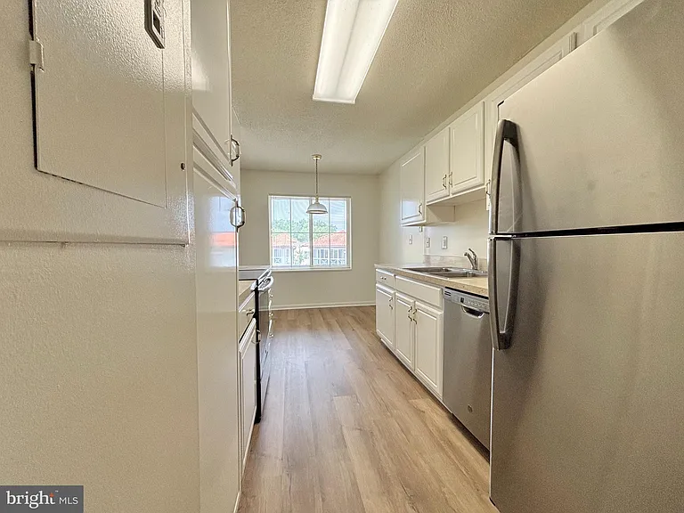 14800 Pennfield Cir #408 — Photo 15