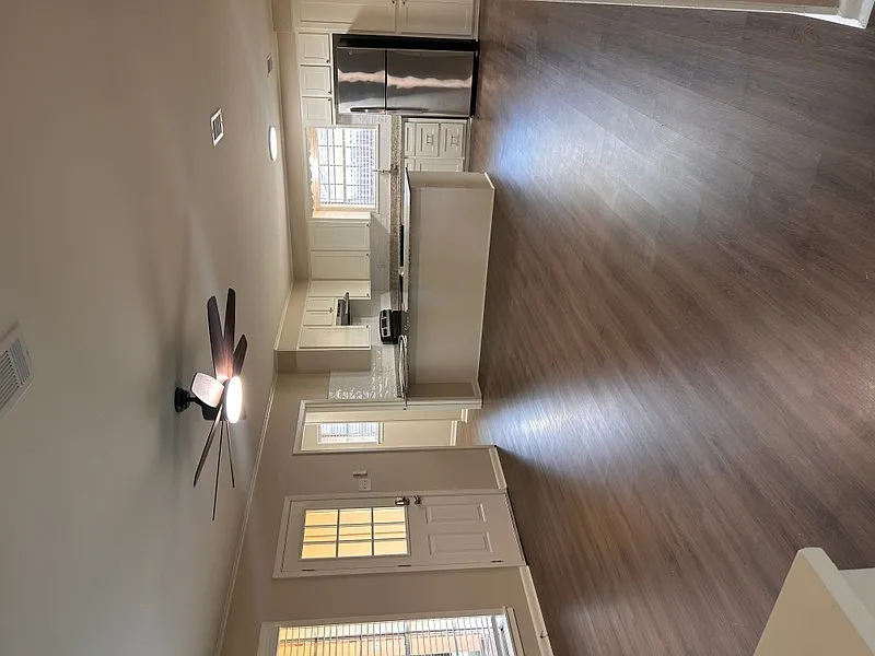 404 Post Oak Blvd