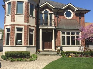 98 East Ave, Park Ridge, IL 60068