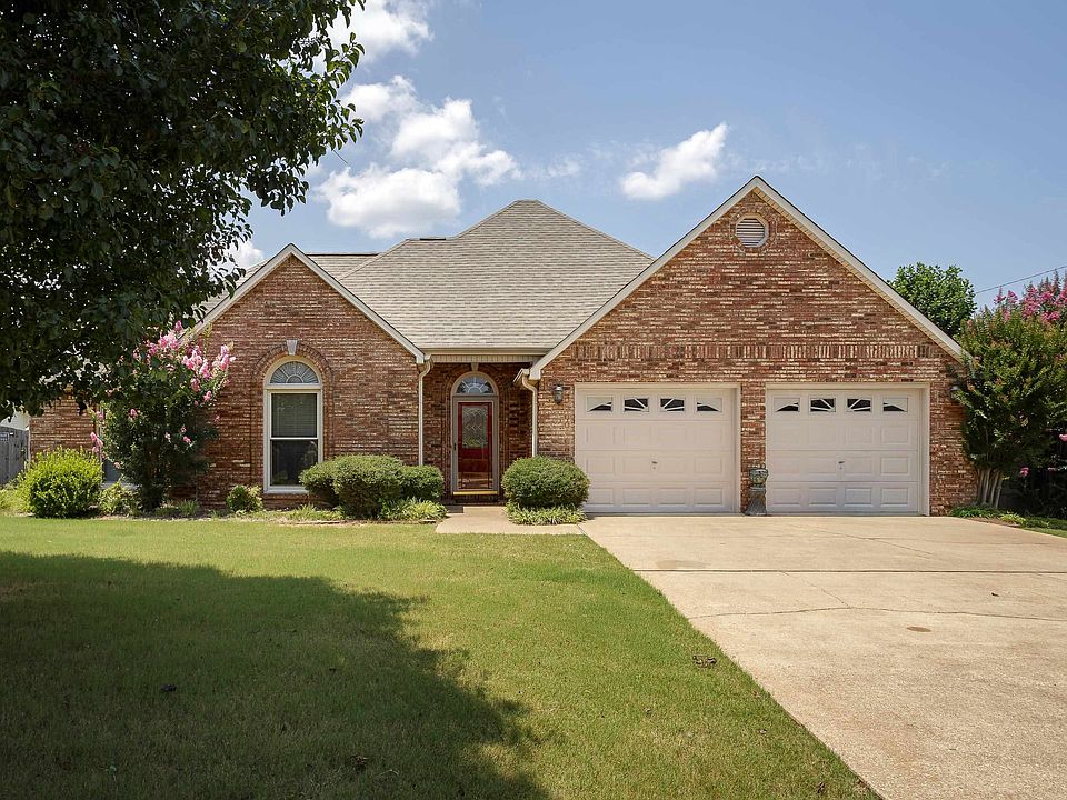 1st image of 306 Prosperity Way